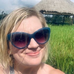 Meet your Posher, Aimee